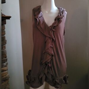 VIVIENNE VIVIENNE TAM LG SLEEVELESS  RUFFLE TOP